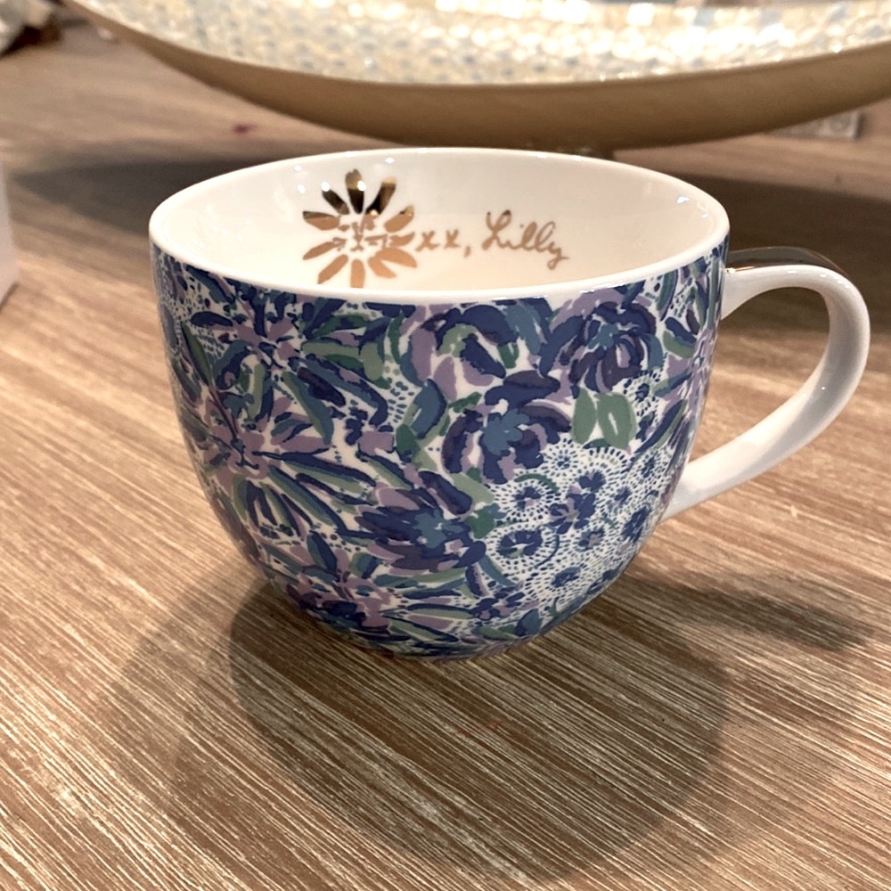 Lilly Pulitzer 2 ceramic coffee or tea cups . 2 . New in box.